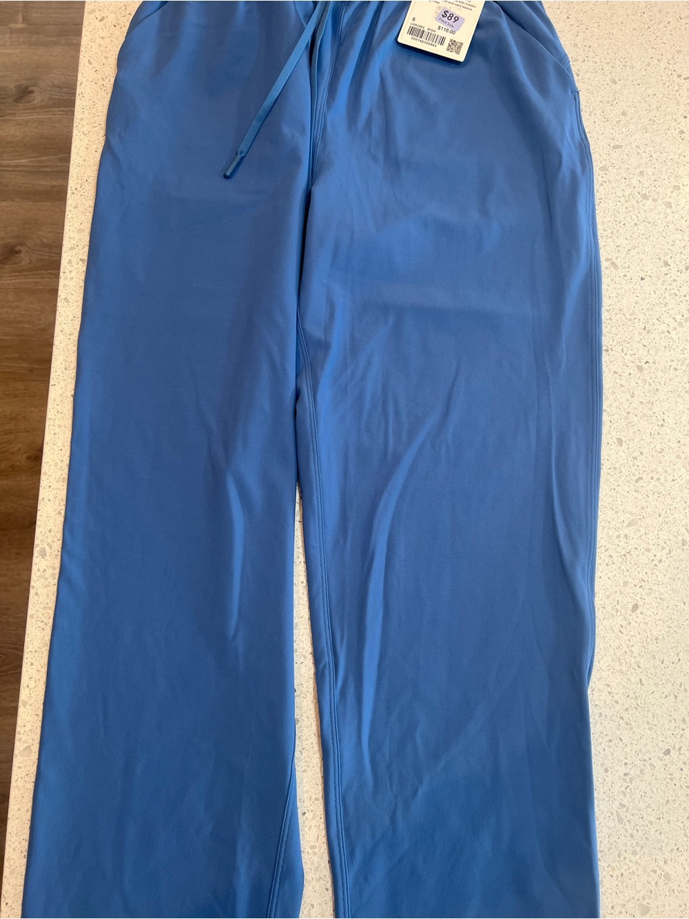 lululemon Stretch High-Rise 7/8 Pant (NEW WITH TAGS ATTACHED) Soft Denim Blue - Picture 3 of 12